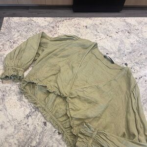 Zara Olive Green Crop Blouse Puff Sleeve Size M